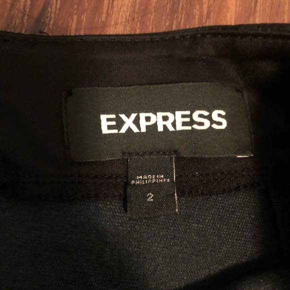 Black Express leather skirt. Size 2 - Picture 3 of 5